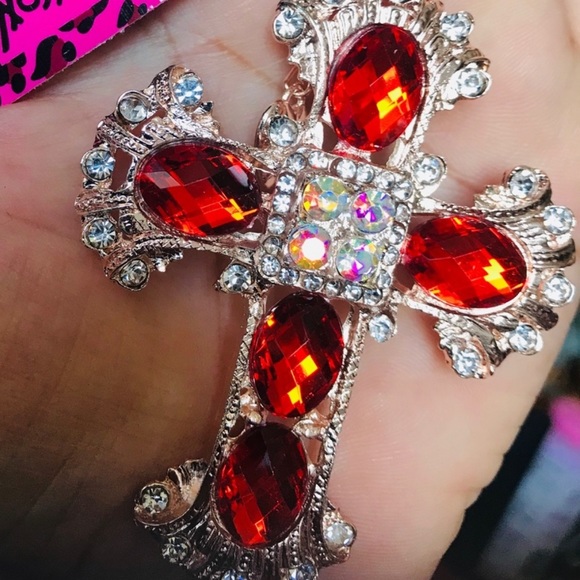 BETSEY JOHNSON~ Large Red Cross Pendant/Necklace - Picture 1 of 4